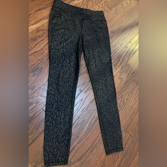 SWEATY BETTY All Day Emboss Workout Leggings NWOT - Picture 9 of 13